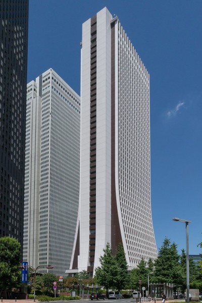 Shinjuku-Sompo-Japan-_Insurance-Building-02.jpg