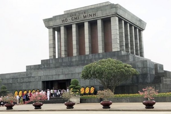 ho-chi-minh-mausoleum-in-hanoi.jpg