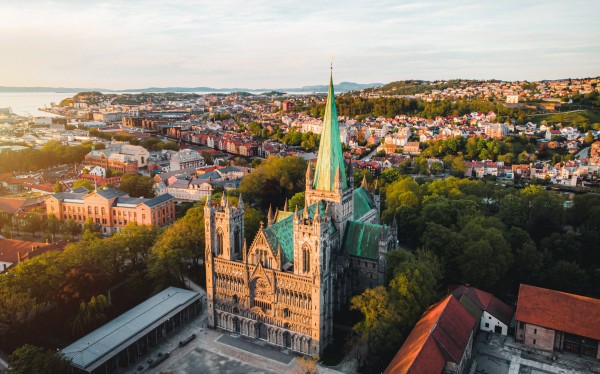 nidarosdomen_trondheim_photo_mykola_ksenofontov_visit_trondheim_2aa00a48-75dc-44dd-b6db-d03ff29b71a2.jpg