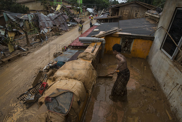 Kelantan_Floods_MANIK_URAI_291214_TMIHASNOOR_18.jpg