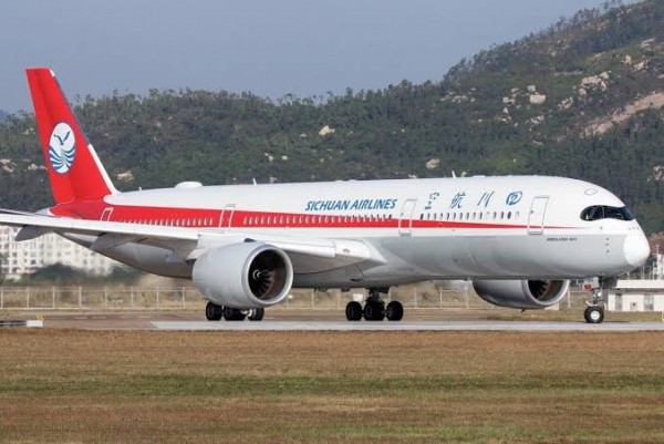 Sichuan Airlines A350