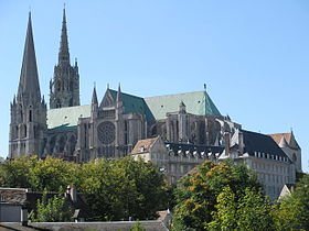 280px-Chartres_cathedral.jpg